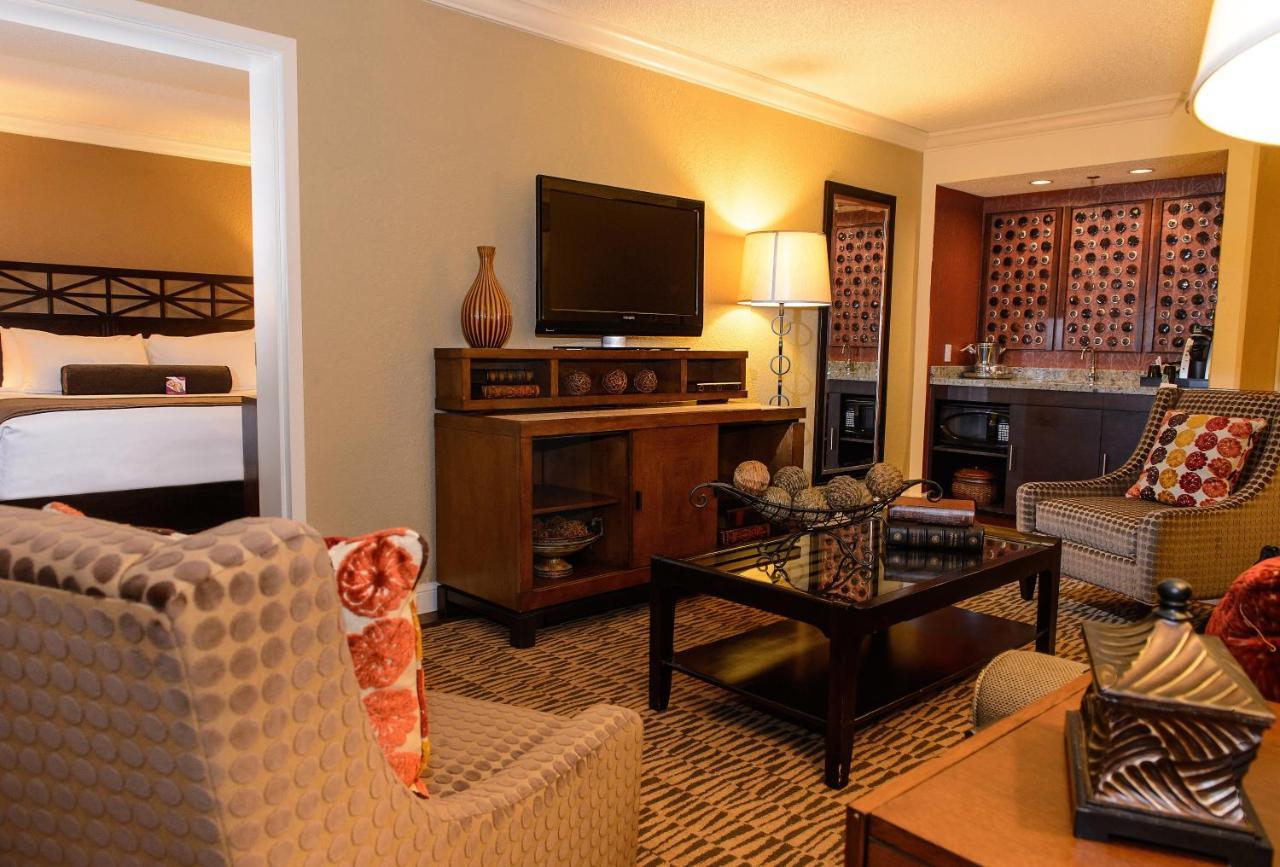 Crowne Plaza Jacksonville Airport By Ihg Bagian luar foto