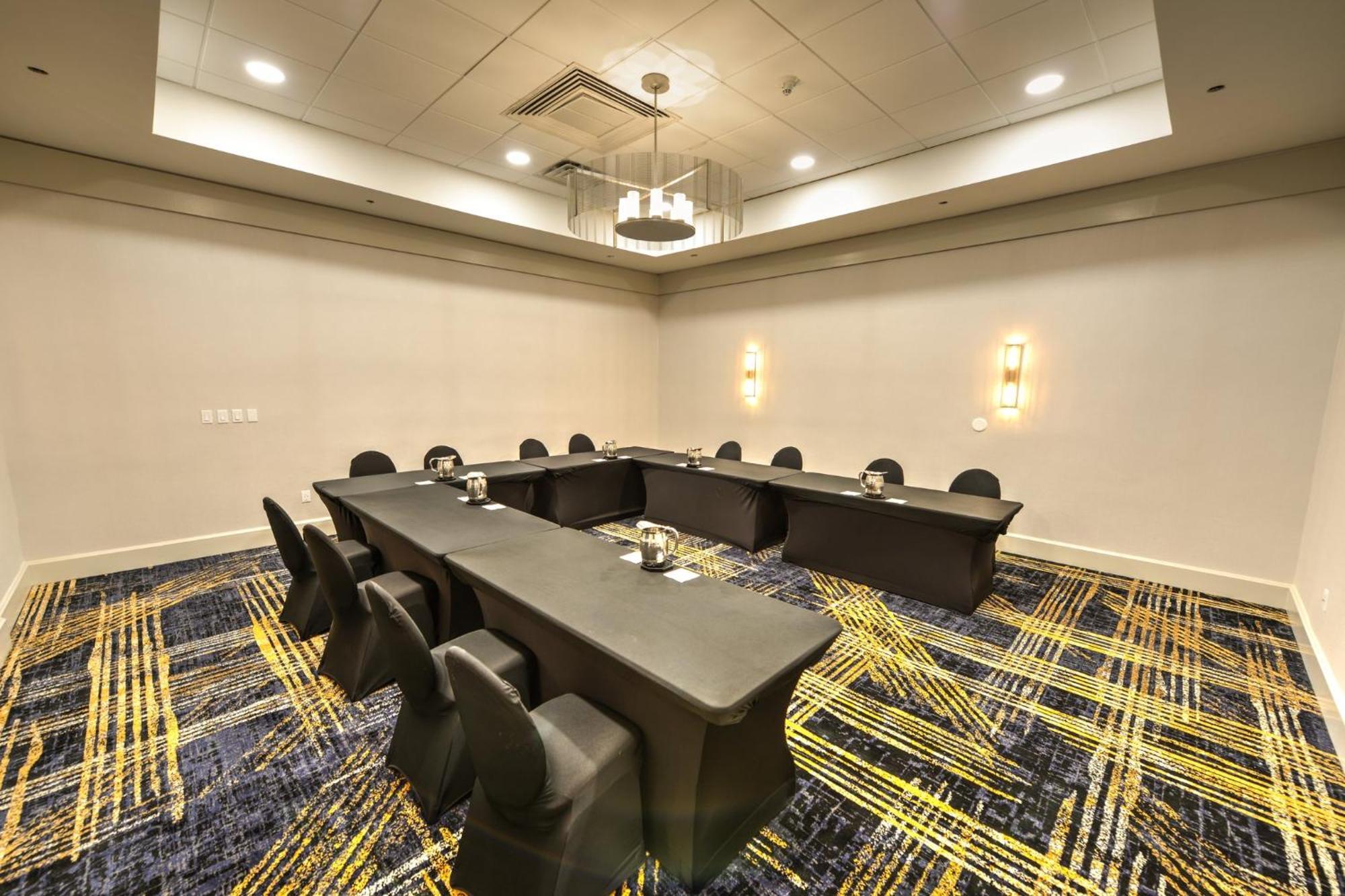 Crowne Plaza Jacksonville Airport By Ihg Bagian luar foto