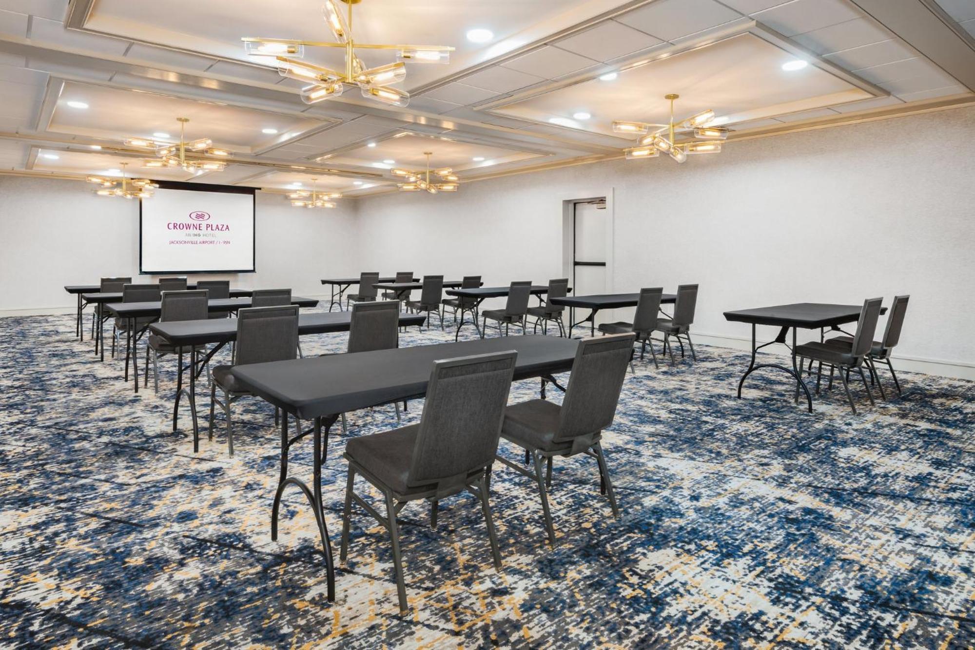 Crowne Plaza Jacksonville Airport By Ihg Bagian luar foto