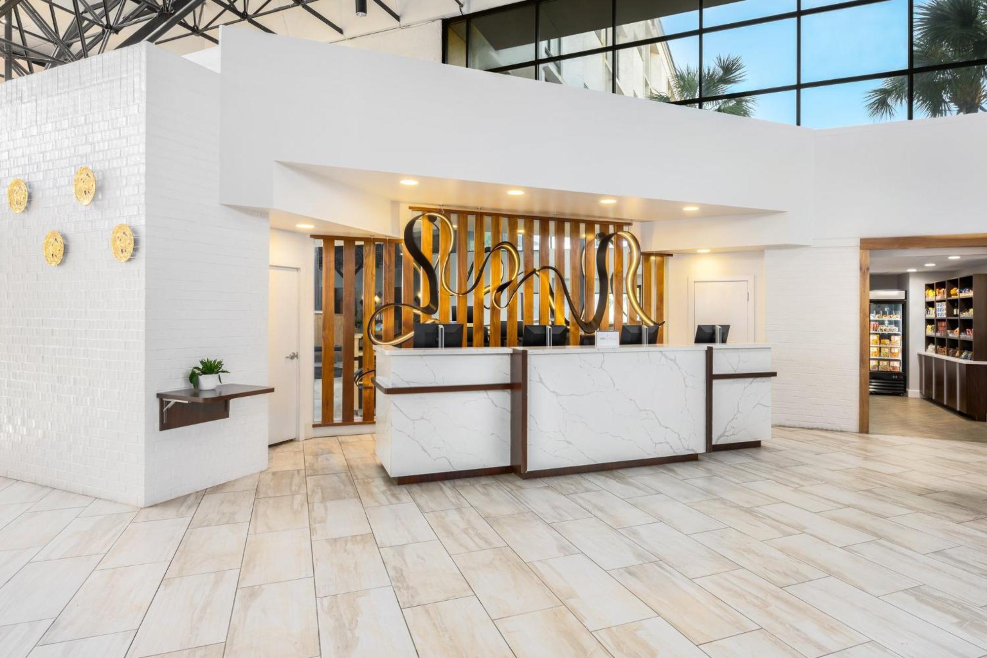 Crowne Plaza Jacksonville Airport By Ihg Bagian luar foto