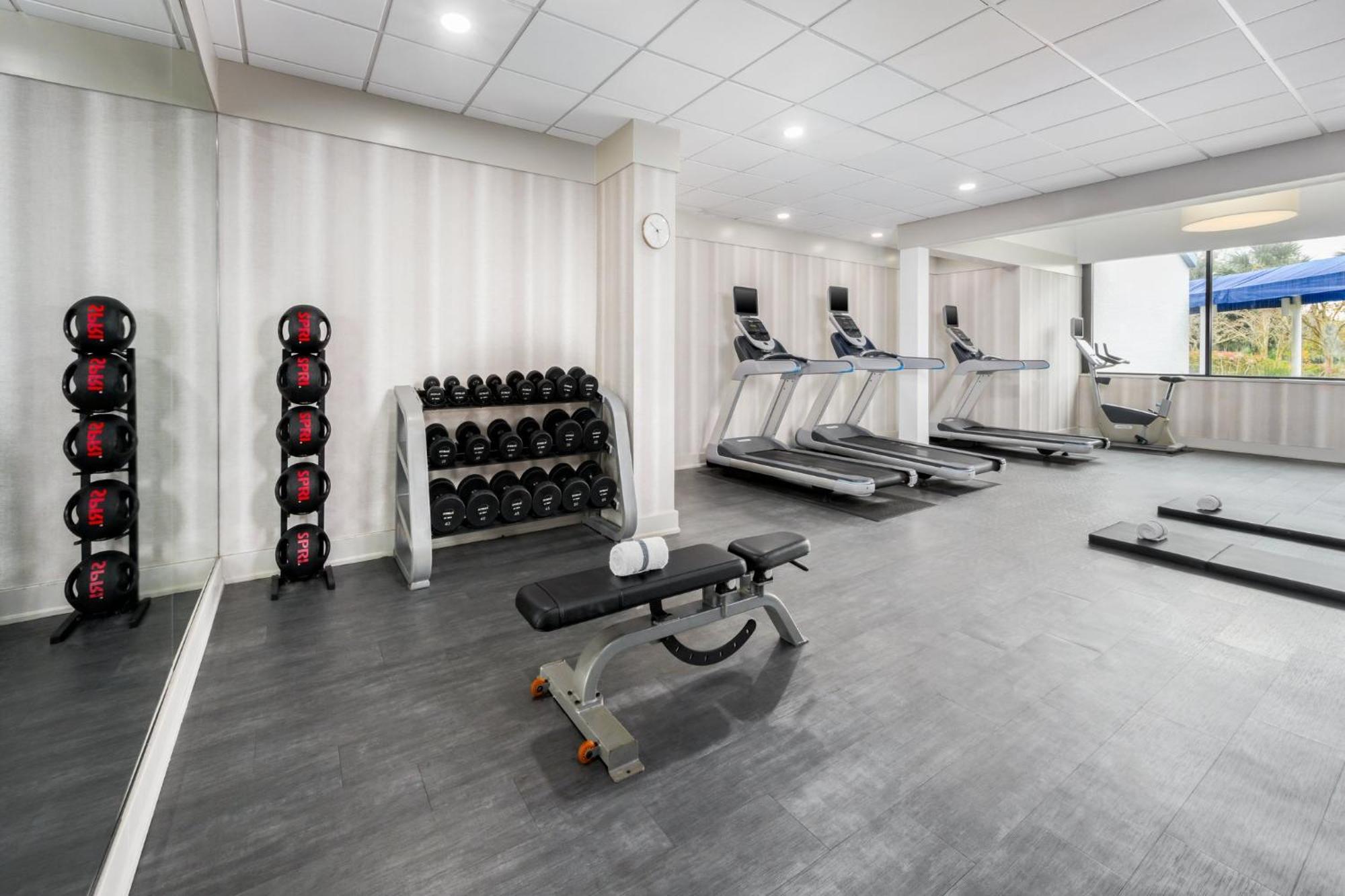 Crowne Plaza Jacksonville Airport By Ihg Bagian luar foto