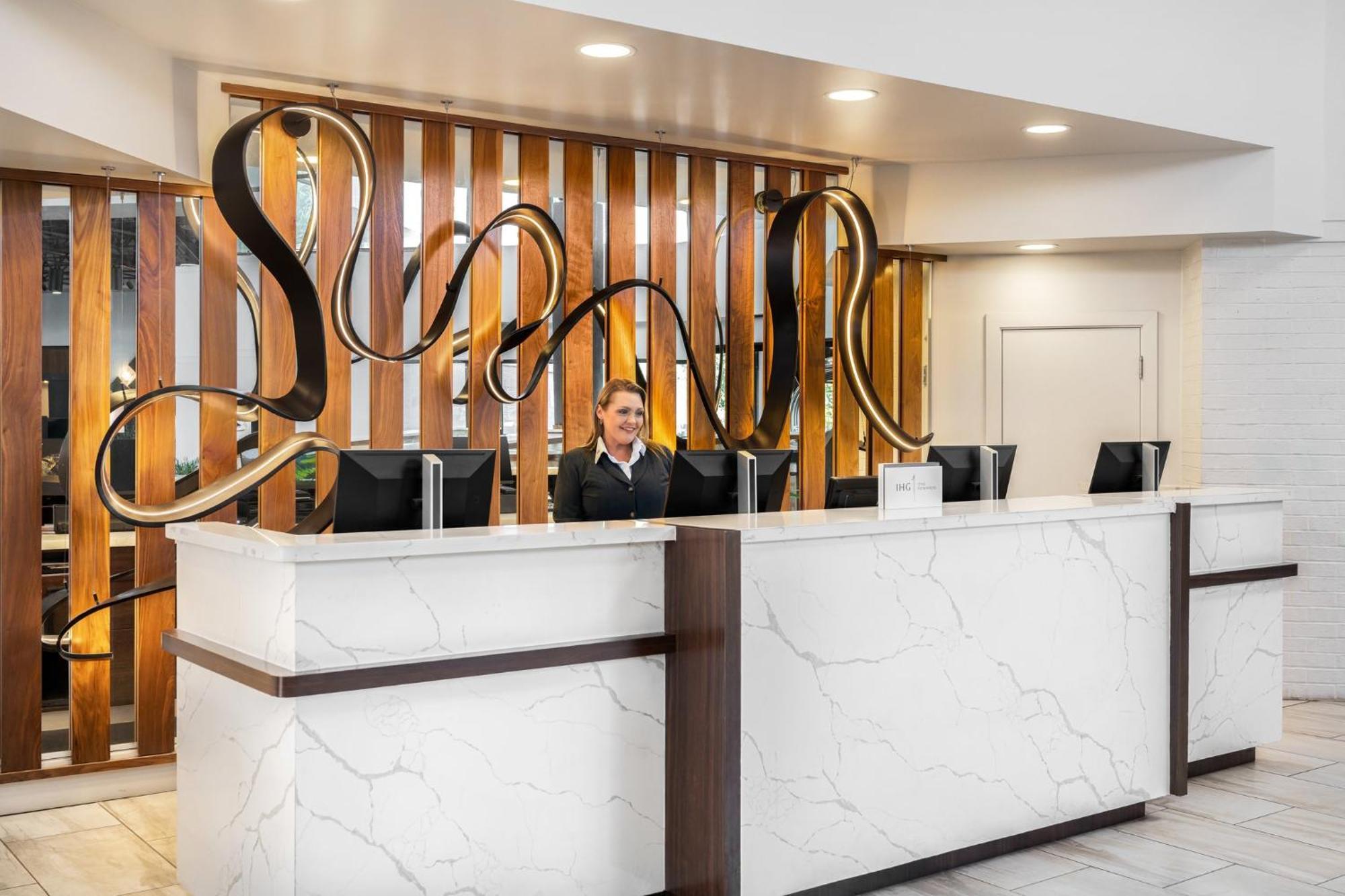Crowne Plaza Jacksonville Airport By Ihg Bagian luar foto